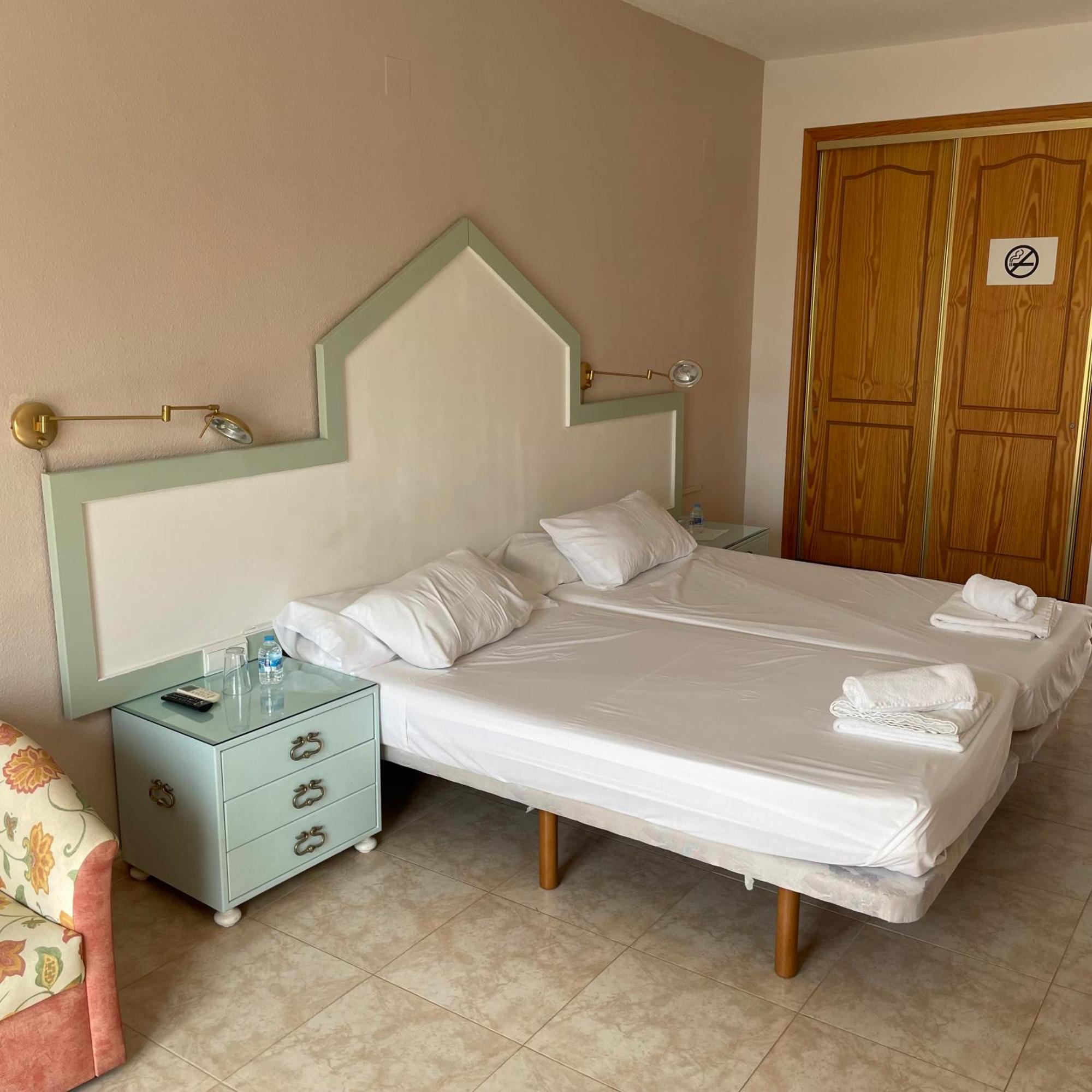 Hotel Algorfa Castillo de Montemar エクステリア 写真